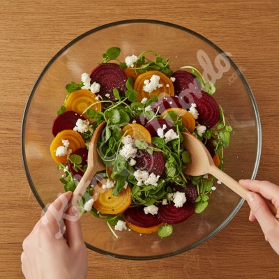 Salade de betterave, chèvre et cresson